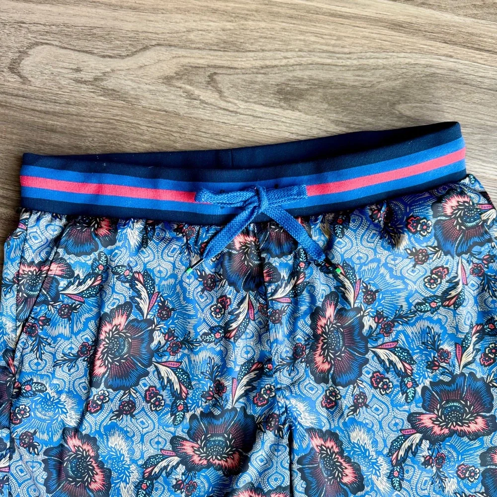 Men’s Medium Floral Print Pull-On‎ Shorts – Houston White’s Target collection